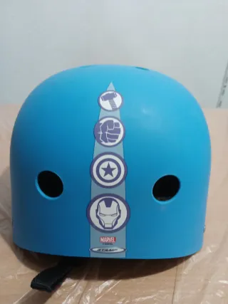 Casco Skate Los Vengadores Azul