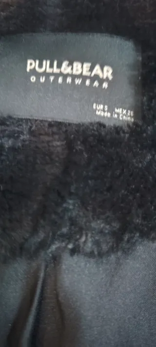 Abrigo pelo Pull&Bear negro Talla S