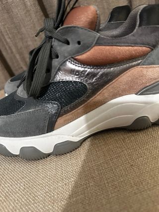 Deportivas Hogan Mujer Grises y Plateadas