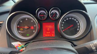 Opel Astra 2012