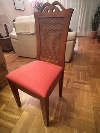 Mesa comedor de madera extensible con 4 sillas