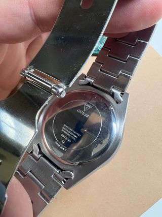 Reloj Guess Hombre Negro y Plateado