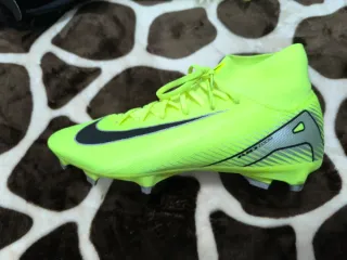 Zapatos de fútbol Nike Mercurial Verdes