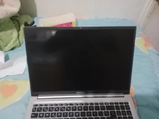 Ordenador portátil ASUS Vivobook Plata
