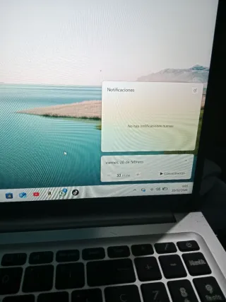 Ordenador portátil ASUS Vivobook Plata