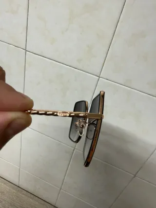 Gafas de sol Tous negras y doradas