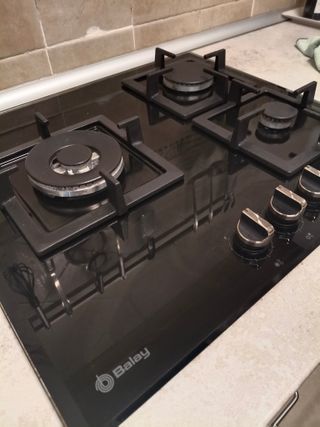 Vitrocerámica de gas negra marca Balay