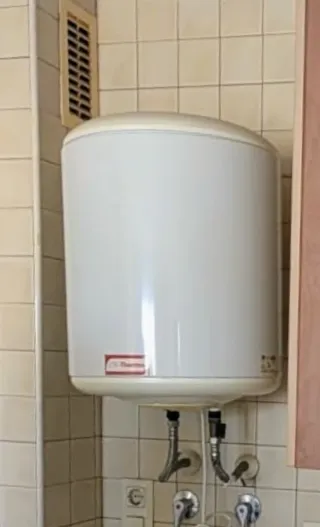 Termo Eléctrico 50L