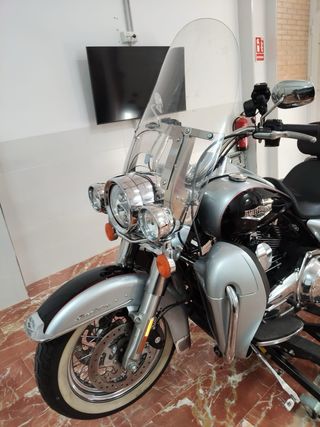 Harley Davidson Road King Como Nueva