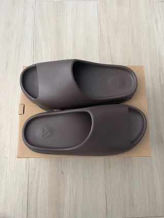 Adidas Yeezy Slides Originales – Color Onyx