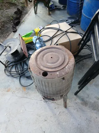 Estufa de leña rústica