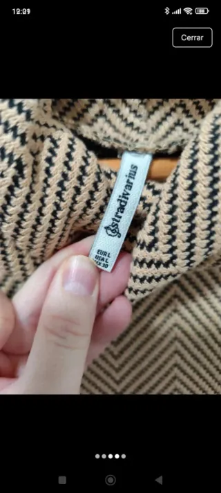 Jersey Stradivarius Talla L Chevron Marrón