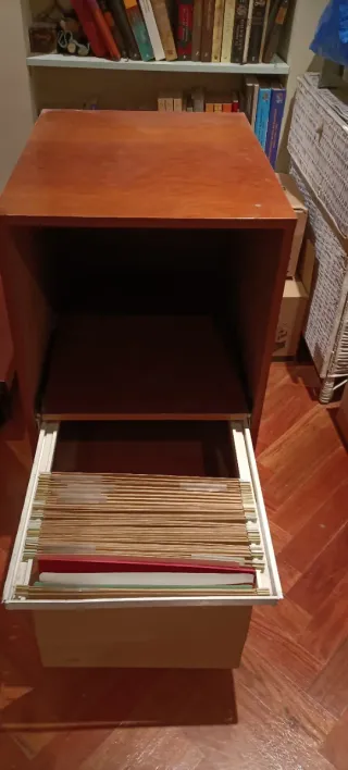 Mobiliario diverso para despacho.