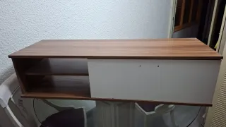 Estantería madera y cristal