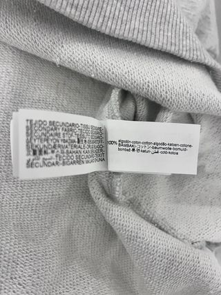 Talla M. Sudadera mujer ZARA “Marcello Velho”