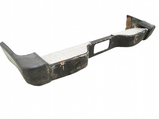 Parachoques trasero Mitsubishi Montero I