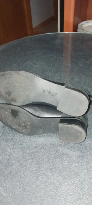 Botines de piel negros Zara