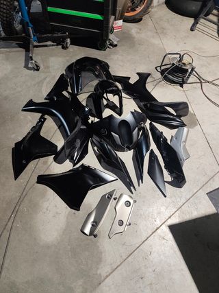 Carenado Yamaha R1 RACE 2026