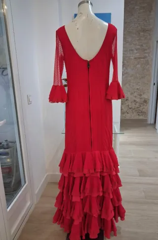 Traje de flamenca rojo volantes