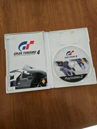 Gran Turismo 4 PS2 in ottime condizioni