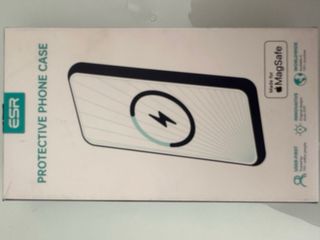 Funda ESR iPhone 12 Pro Magsafe silicona granate