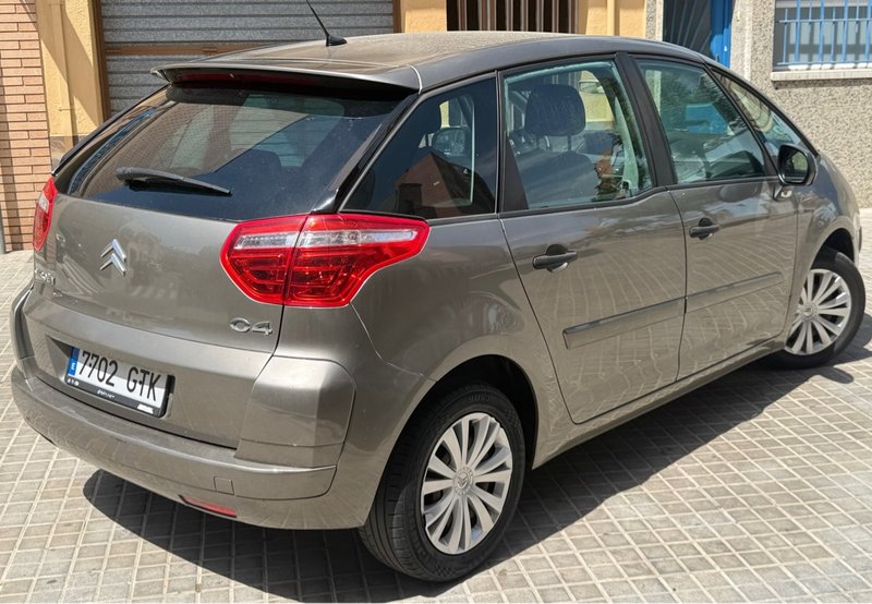 Citroën C4 2010, foto 2