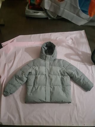 Cazadora Zara Gris con Capucha