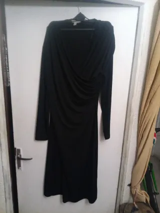 Vestido negro largo elástico