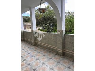 Casa en venta en Lucena