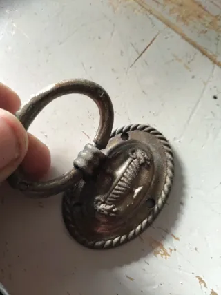 Maniglia antica in ottone bronzo per mobili retrò