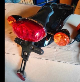 Piloto trasero Triumph Bonneville