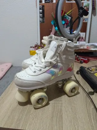 Patines blancos para niña