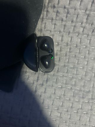 Cascos negros para móvil