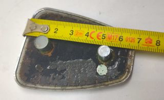 Simbolo Rover 68x55mm original usado mala frente