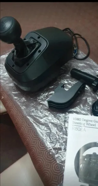 Volante Gaming com Pedais