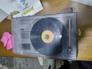 Giradischi Philips ST 2100 con Radio Cassette