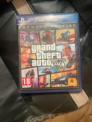 PS4 (PlayStation 4) Negra Con gta 5 Y mando