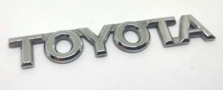 Simbolo Toyota mala 117mm usado original