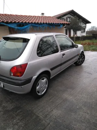 Ford Fiesta 2001