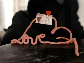 Portafoto a forma di cuore con scritta Love