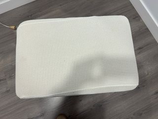 Puff de tela amarillo Ikea