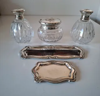 ANTIGUO JUEGO DE TOCADOR CRISTAL TALLADO Y PLATA