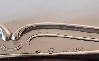 ANTIGUO JUEGO DE TOCADOR CRISTAL TALLADO Y PLATA