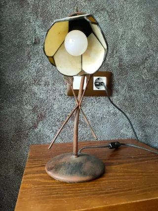 Lámpara de mesa y de techo a juego