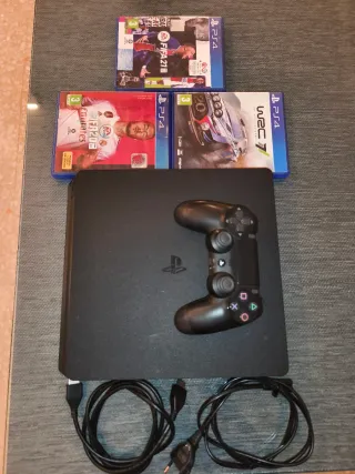 Consola PS4 Negra + Mando y Juegos