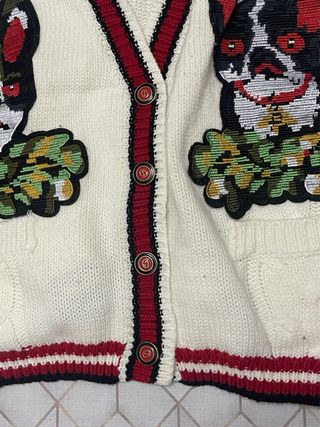 Chaqueta de punto con perros