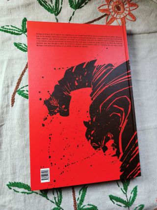 Batman: Contraataque Caballero Oscuro. Absolute.