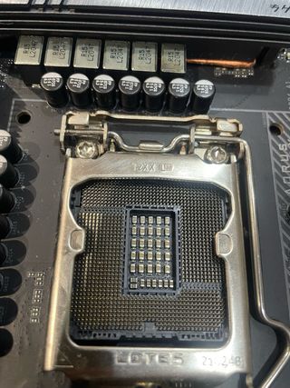 Placa Base Gigabyte Z590 Aorus Pro AX