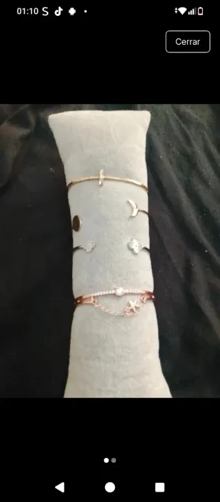 Conjunto 4 Pulseras Doradas y Plateadas leva todos