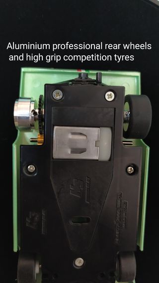 ABARTH 2000 Sky Blue N. 18 Slot Car - Scalextric